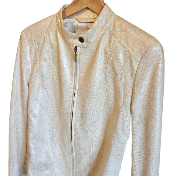 Chico's Snakeskin Embossed Faux Leather Jacket Cream Women's Size 1 (Medium) - Picture 2 of 12
